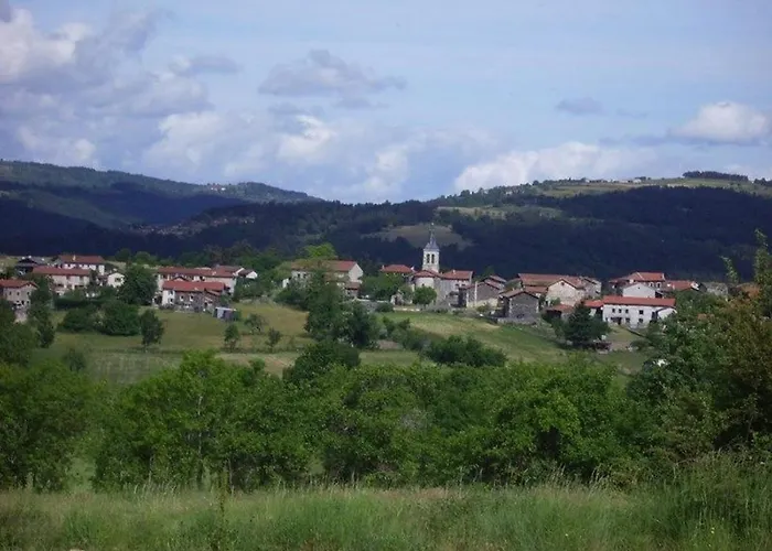 Familial Avec Terrasse Panoramique Et Cheminee, Ideal Pour Randonnees Pres De - Fr-1-582-355 Дом отдыха Retournac