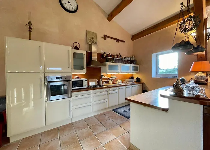 Familial Avec Terrasse Panoramique Et Cheminee, Ideal Pour Randonnees Pres De - Fr-1-582-355 *